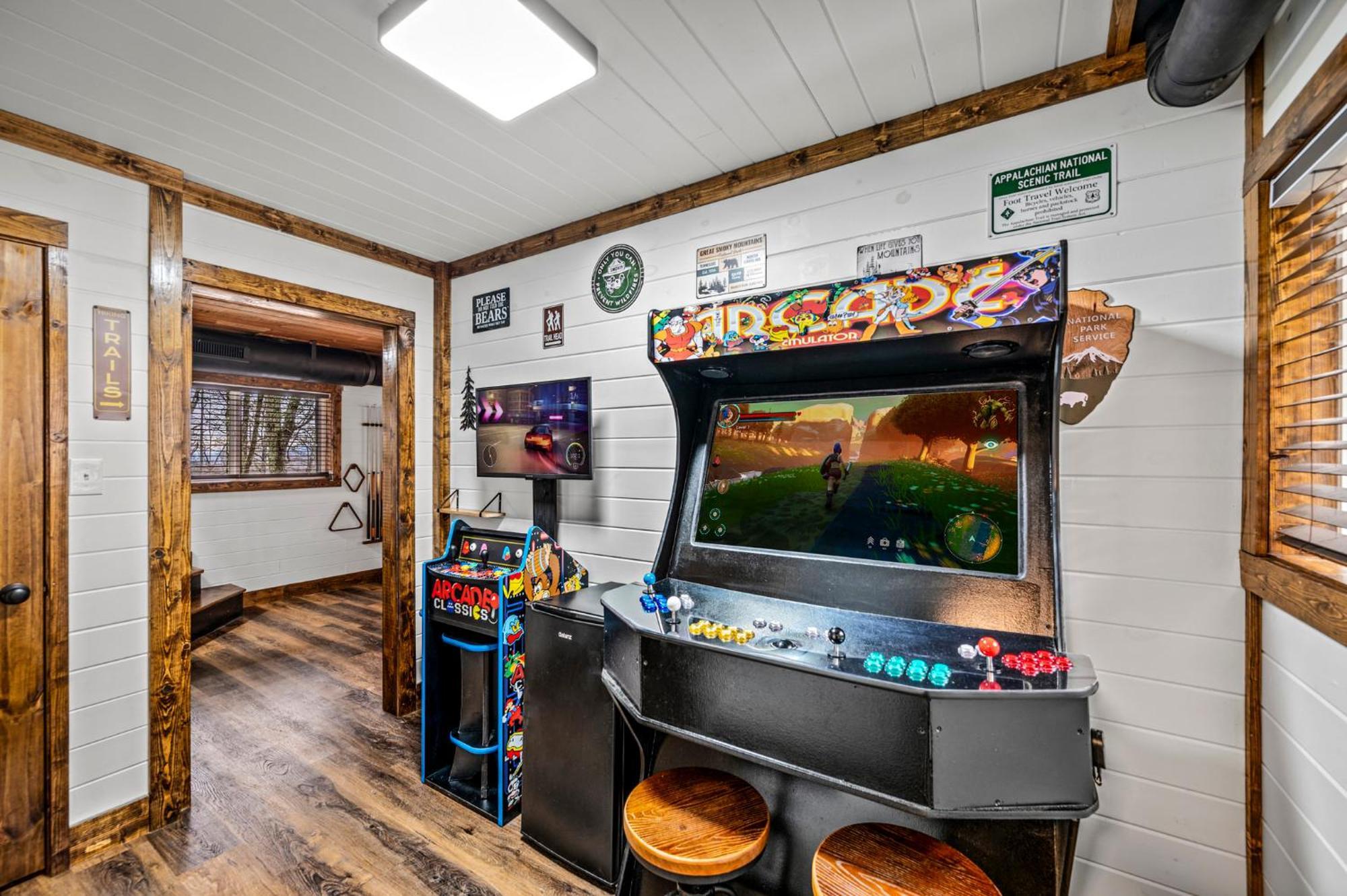 1Mile Downtown, Handicap Ramp, Hot Tub, Game Room جاتلينبرج المظهر الخارجي الصورة