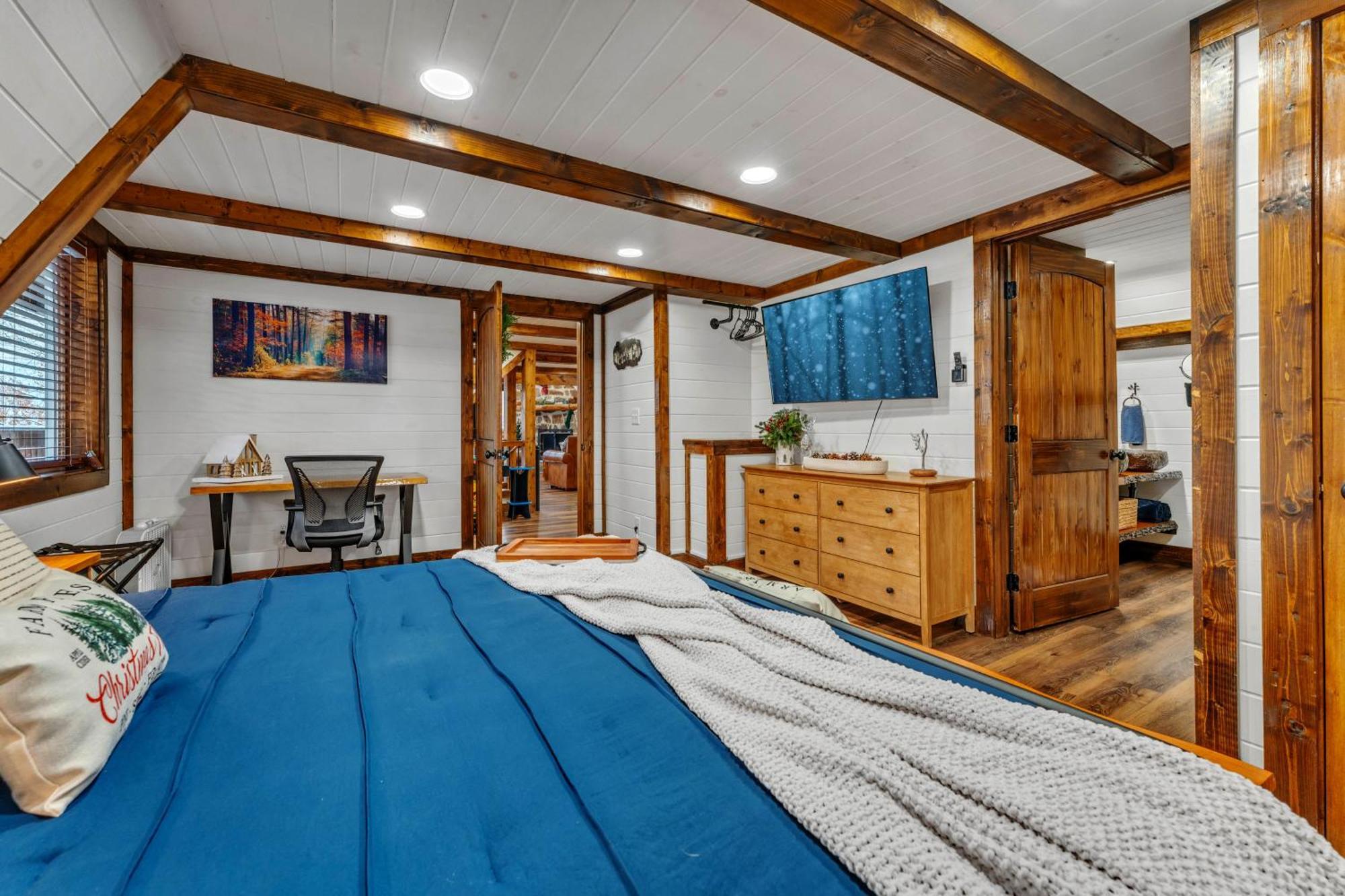 1Mile Downtown, Handicap Ramp, Hot Tub, Game Room جاتلينبرج المظهر الخارجي الصورة