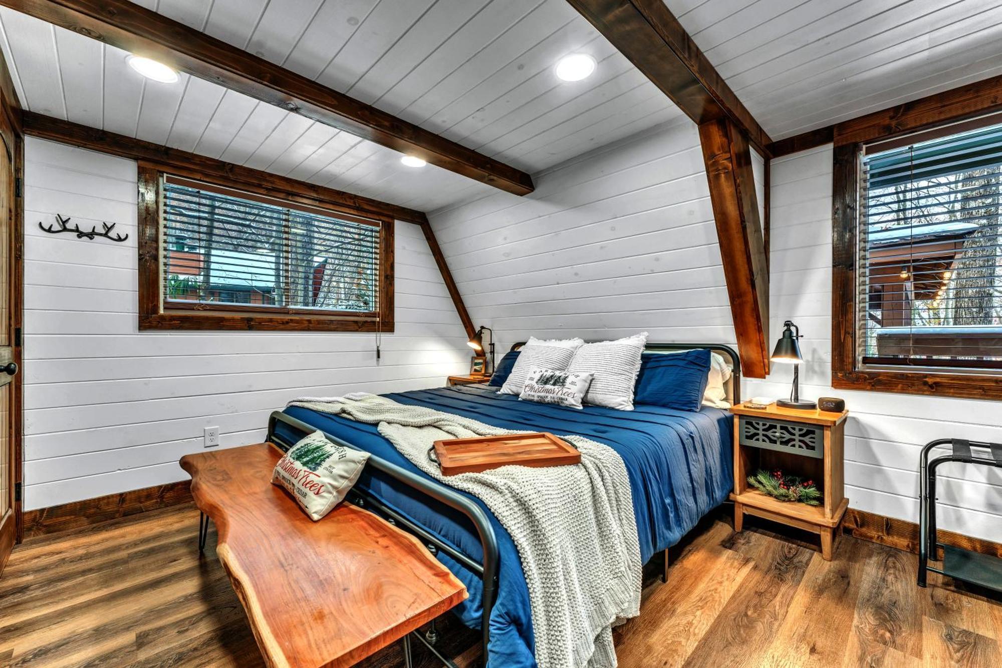1Mile Downtown, Handicap Ramp, Hot Tub, Game Room جاتلينبرج المظهر الخارجي الصورة